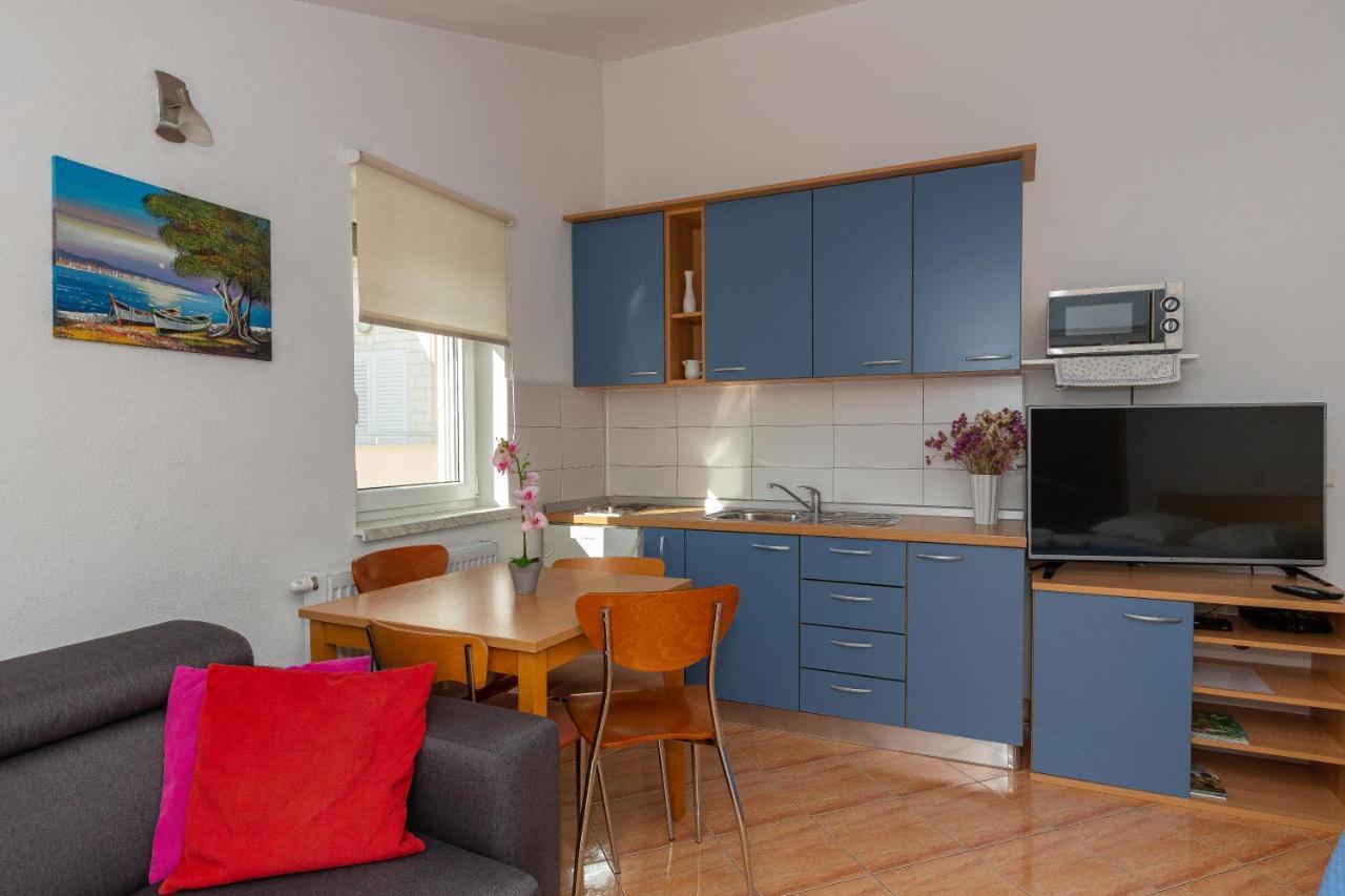 Apartments Dalmata Biograd Na Moru Bagian luar foto