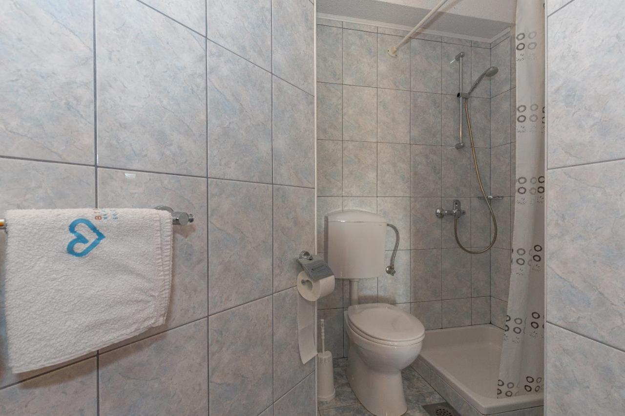 Apartments Dalmata Biograd Na Moru Bagian luar foto