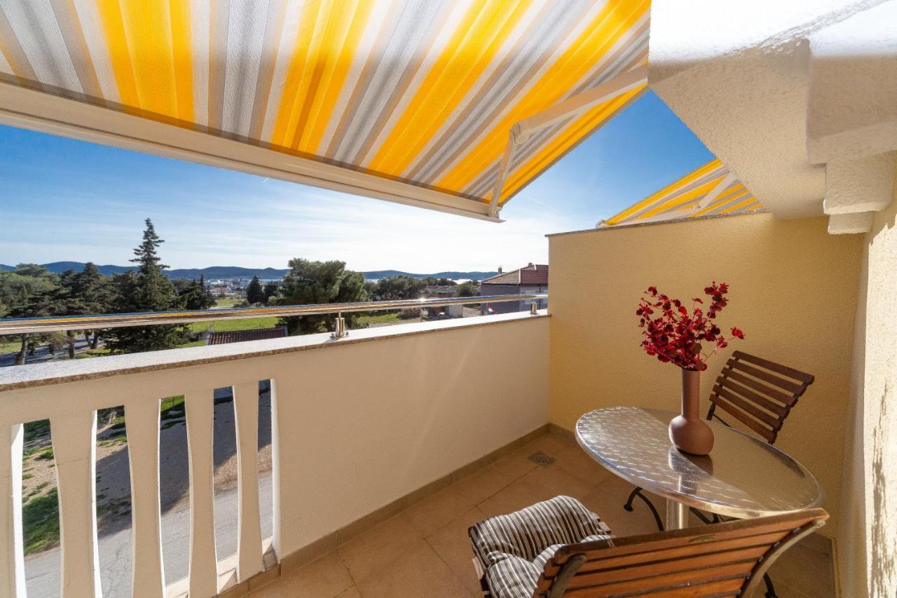 Apartments Dalmata Biograd Na Moru Bagian luar foto